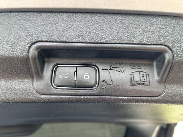 Ford Explorer XLT 2022