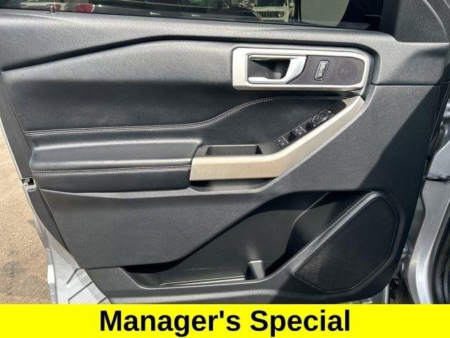 Ford Explorer XLT 2022