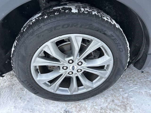 Ford Explorer Limited 2023