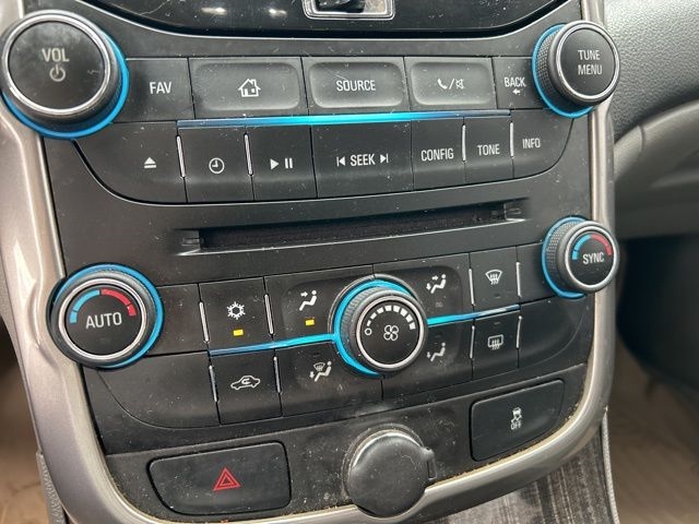 Chevrolet Malibu  2015