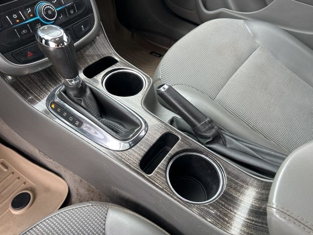 Chevrolet Malibu  2015