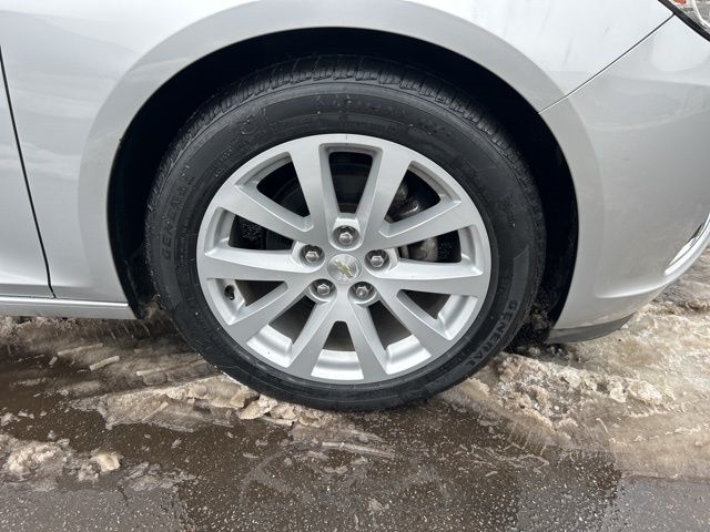 Chevrolet Malibu  2015