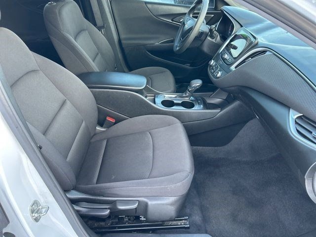 Chevrolet Malibu  2022