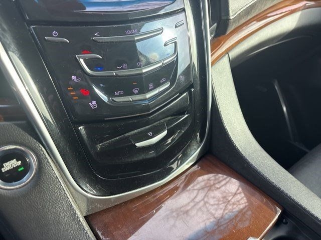 Cadillac Escalade ESV Luxury 4WD 2019