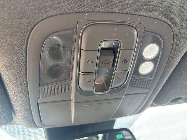 Hyundai Santa Fe Limited 2020