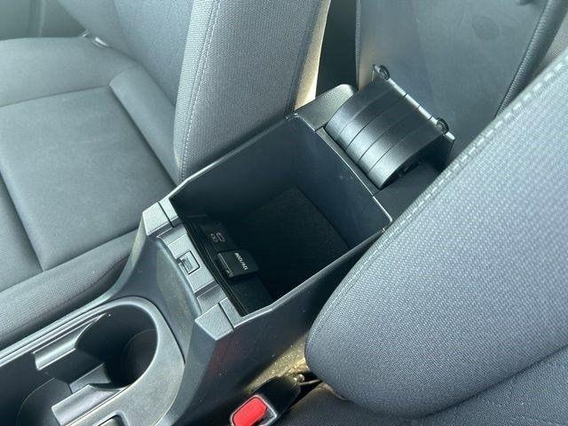 Toyota Corolla LE 2024