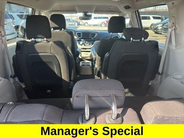 Chrysler Voyager LX 2023