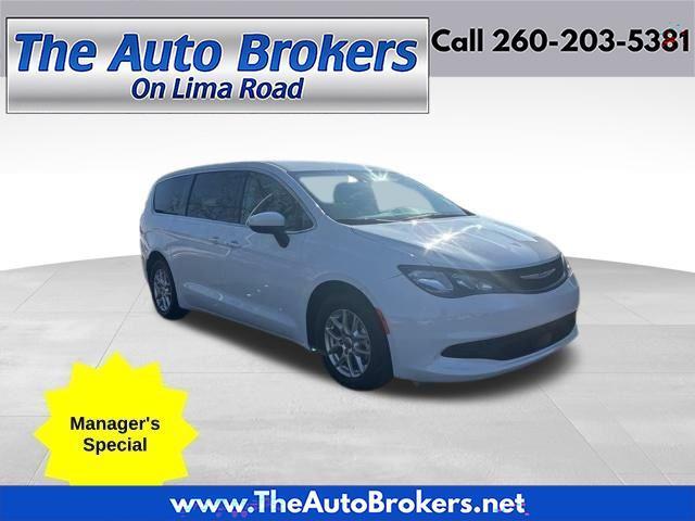 2023 Chrysler Voyager LX