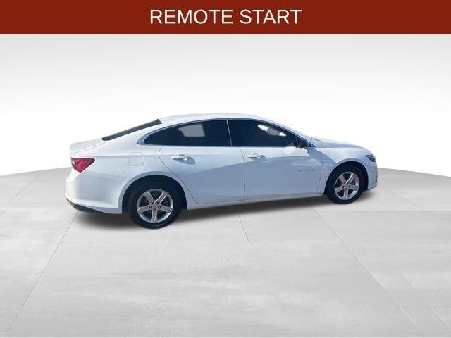Chevrolet Malibu  2022