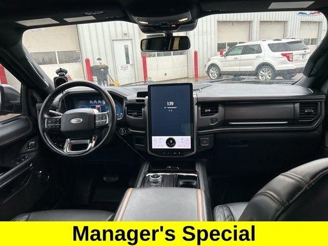 Ford Expedition Platinum 4WD 2023