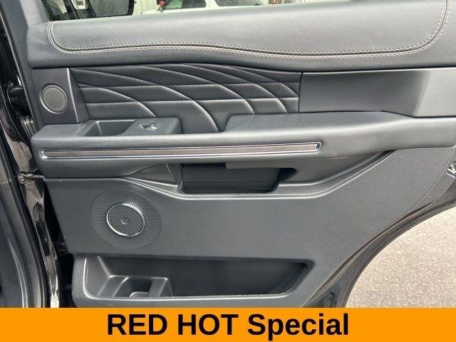 Ford Expedition Platinum 4WD 2023