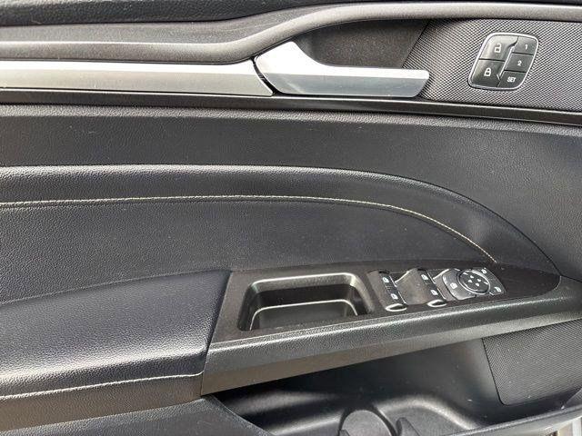 Ford Fusion Titanium AWD 2020