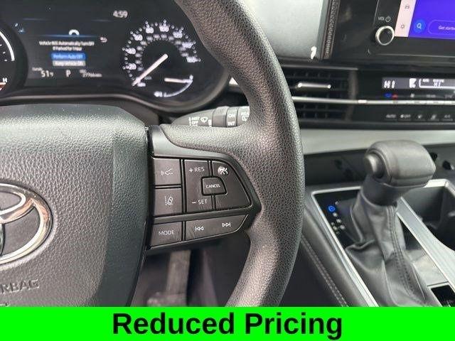 Toyota Sienna LE 8 Passenger 2025