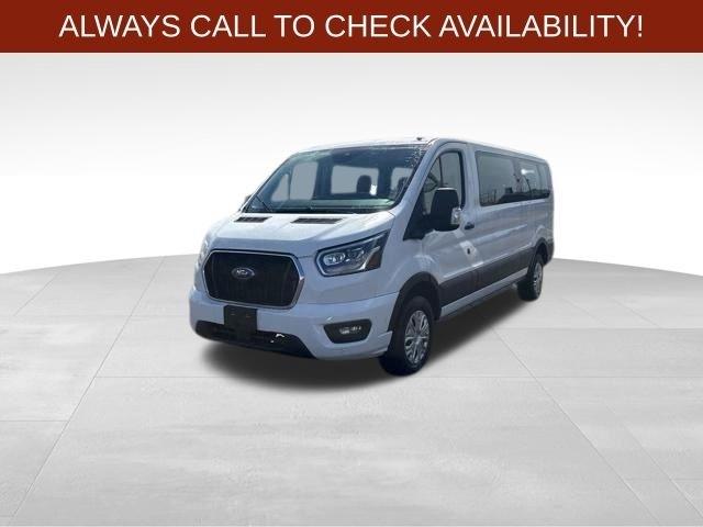 Ford Transit Passenger Wagon  2023