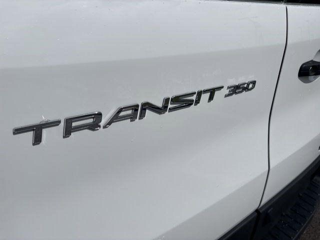 Ford Transit Passenger Wagon  2023