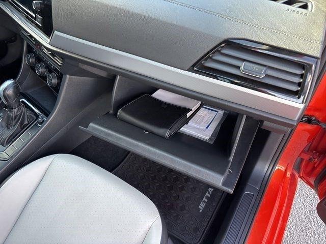 Volkswagen Jetta  2021