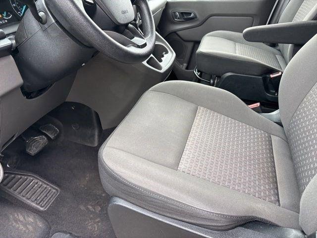 Ford Transit Passenger Wagon  2023