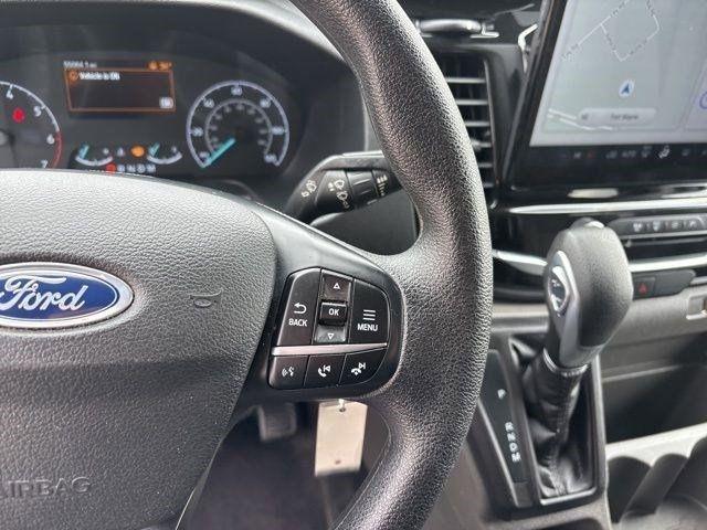 Ford Transit Passenger Wagon  2023