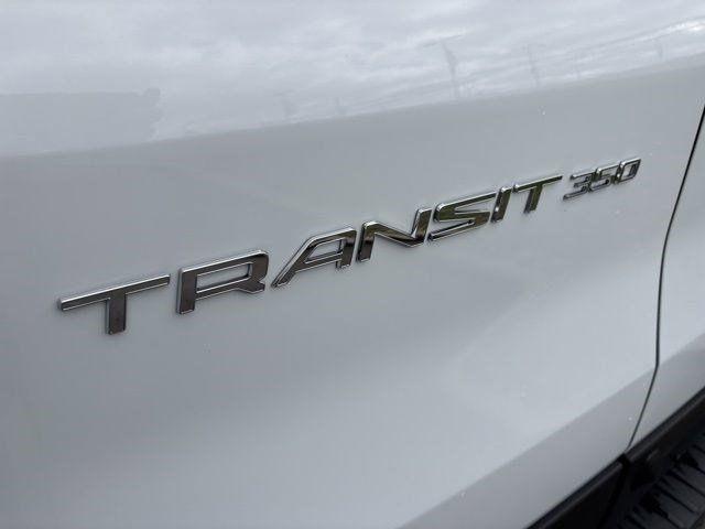 Ford Transit Passenger Wagon  2023