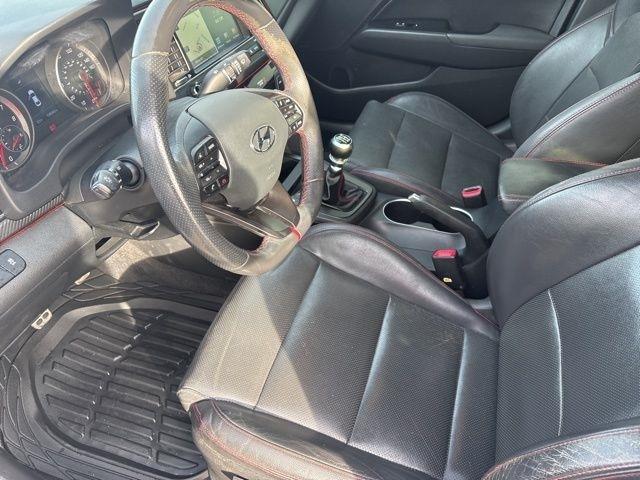 Hyundai Elantra  2018