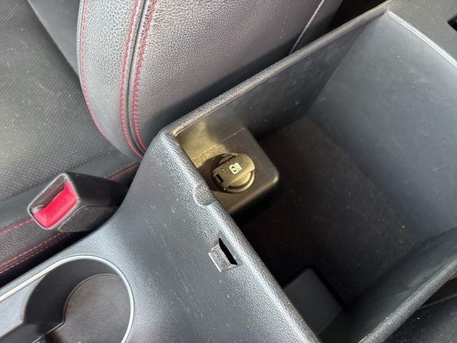 Hyundai Elantra  2018