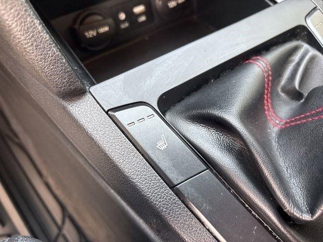 Hyundai Elantra  2018