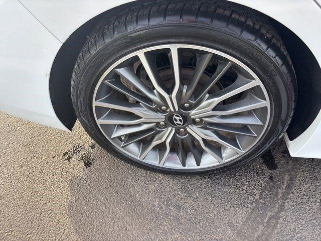 Hyundai Elantra  2018