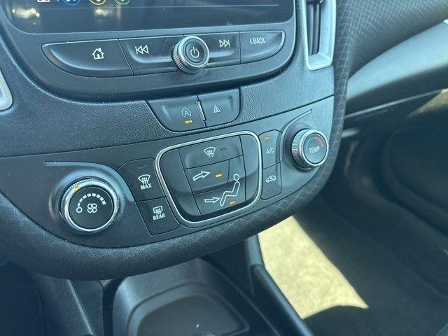 Chevrolet Malibu  2023