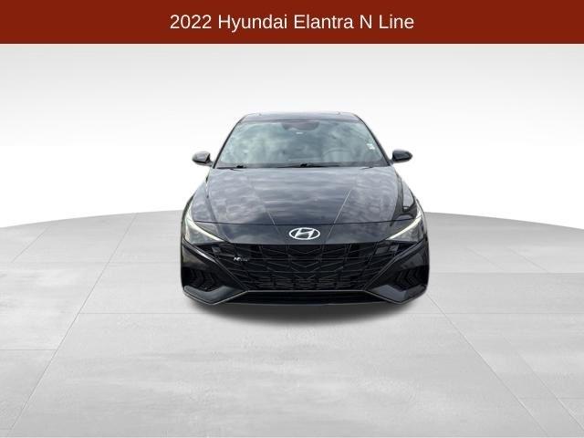 Hyundai Elantra  2022