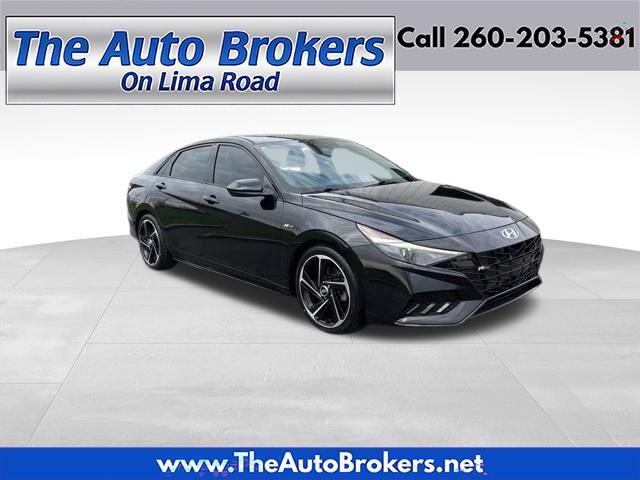 Hyundai Elantra  2022