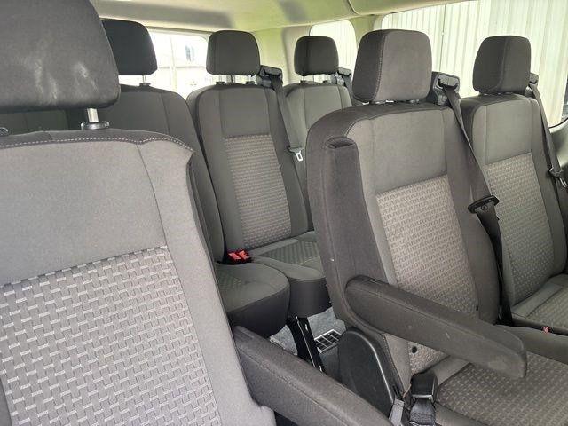 Ford Transit Passenger Wagon  2024