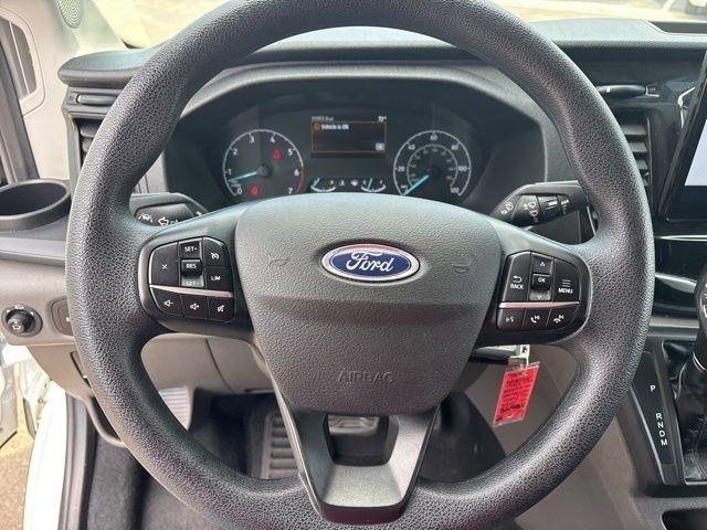 Ford Transit Passenger Wagon  2024