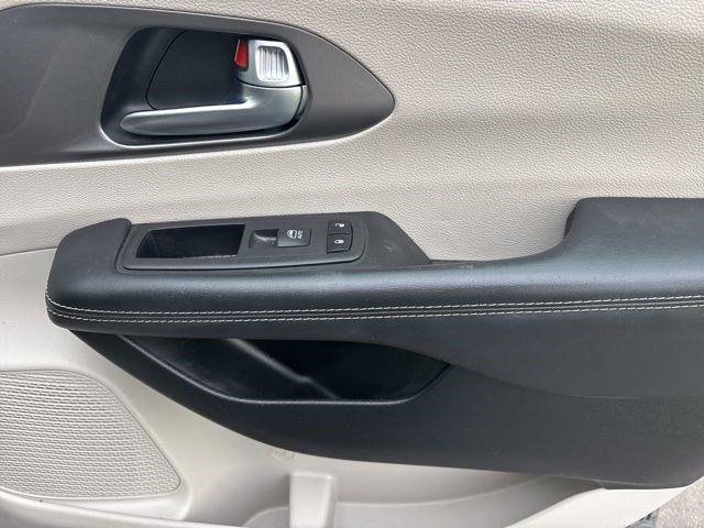 Chrysler Pacifica  2023