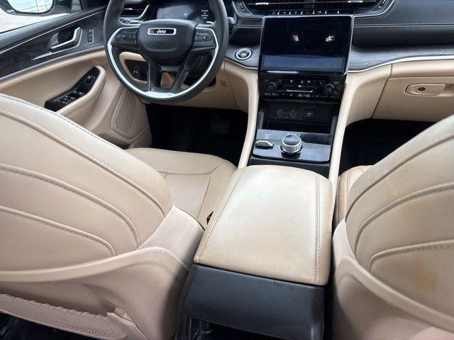 Jeep Grand Cherokee  2023