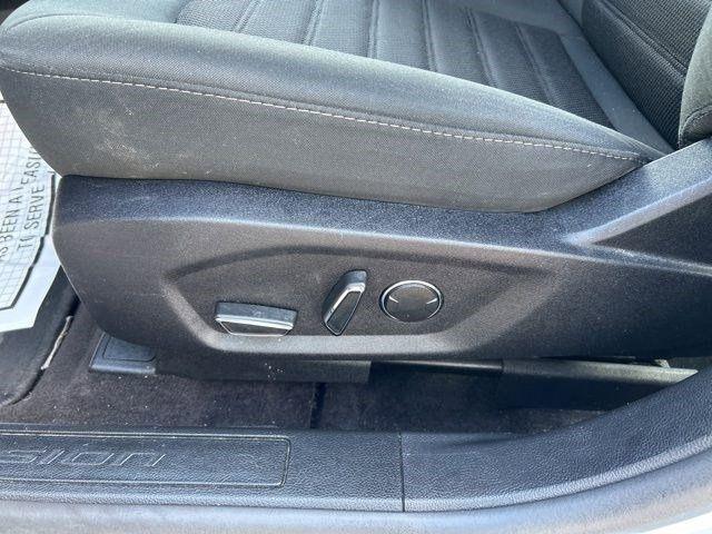 Ford Fusion Hybrid  2020