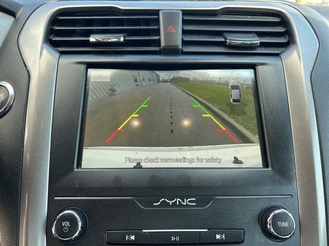 Ford Fusion Hybrid  2020