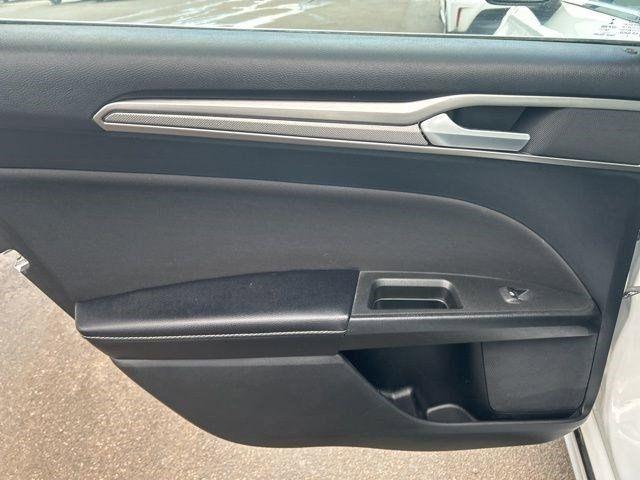 Ford Fusion Hybrid  2019