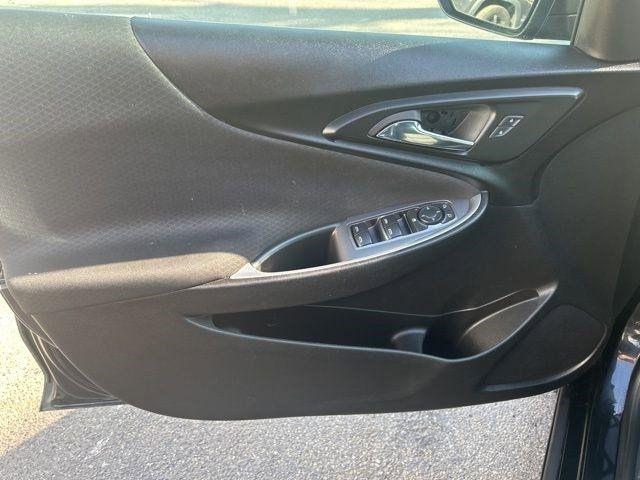 Chevrolet Malibu  2023