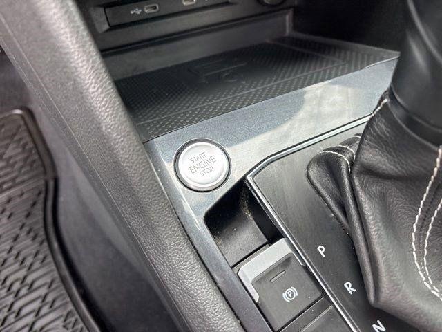 Volkswagen Tiguan  2021