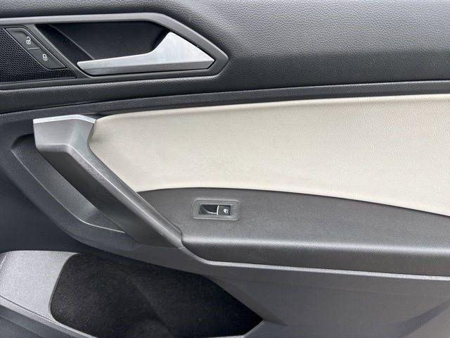 Volkswagen Tiguan  2021