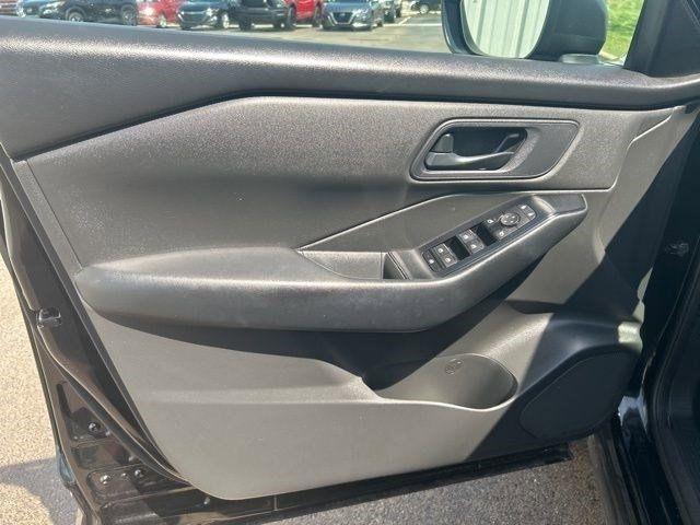 Nissan Rogue  2024