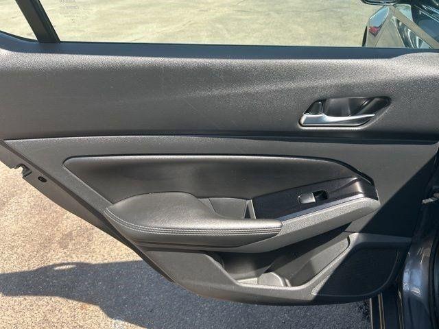 Nissan Altima  2021