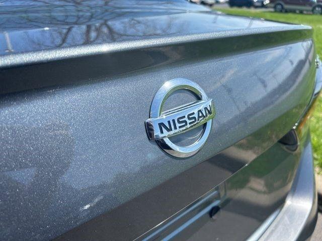 Nissan Altima  2021