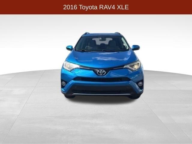Toyota RAV4  2016