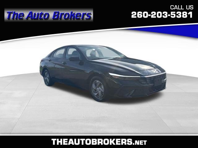 2025 Hyundai Elantra SE