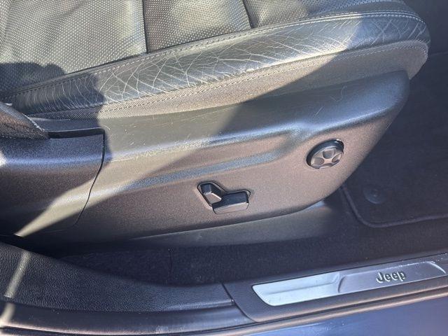 Jeep Grand Cherokee  2021