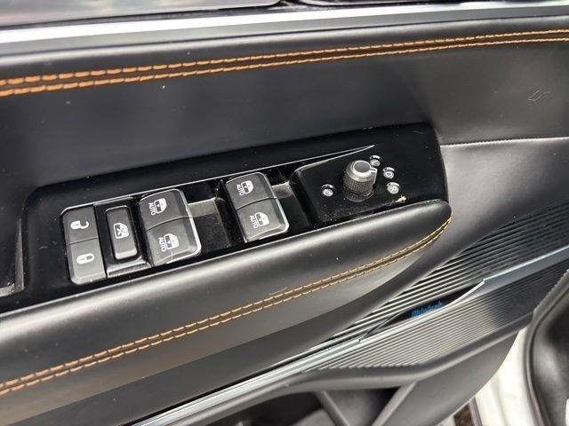 Jeep Grand Wagoneer  2022