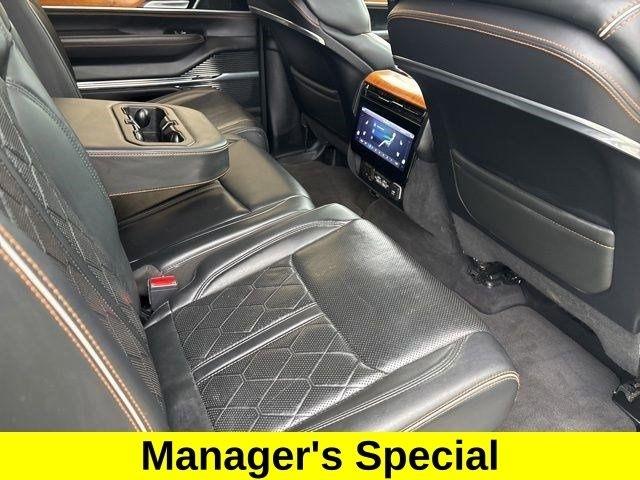 Jeep Grand Wagoneer Series III 4WD 2022
