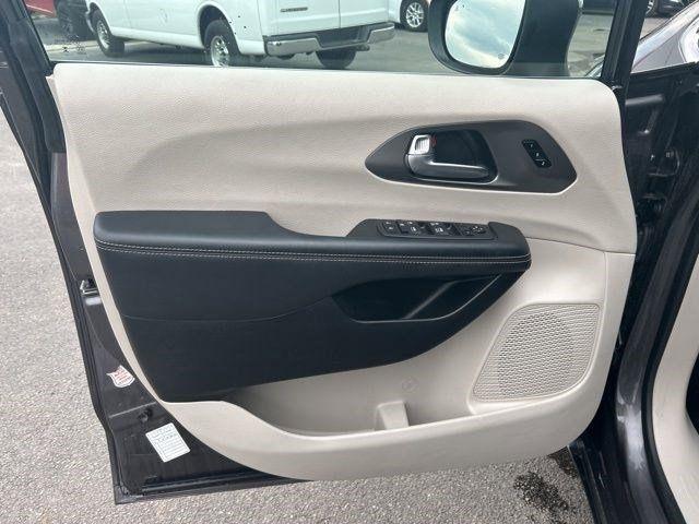 Chrysler Pacifica  2023