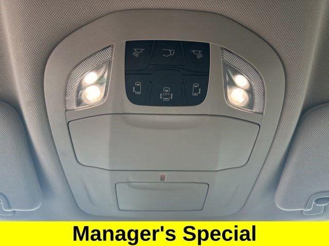 Chrysler Pacifica Touring L 2023